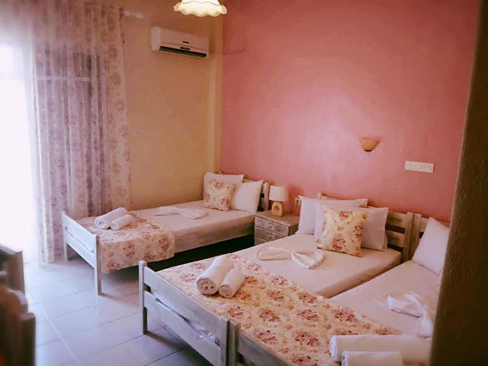 Foteini Rooms Skala Sotiros Luaran gambar